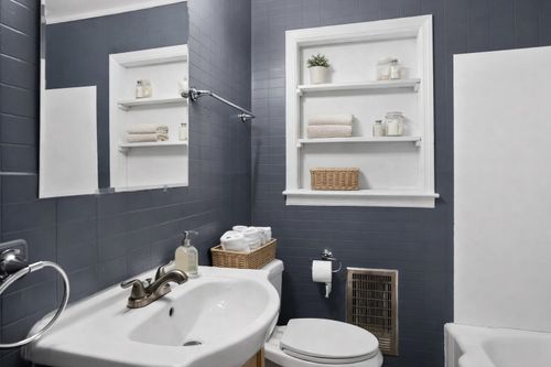 706 Charleston St, Somerville, TN, 38068-1809 | Card Image