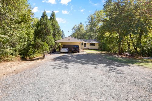268 W Pickett Rd, Grants Pass, OR, 97527 | Card Image