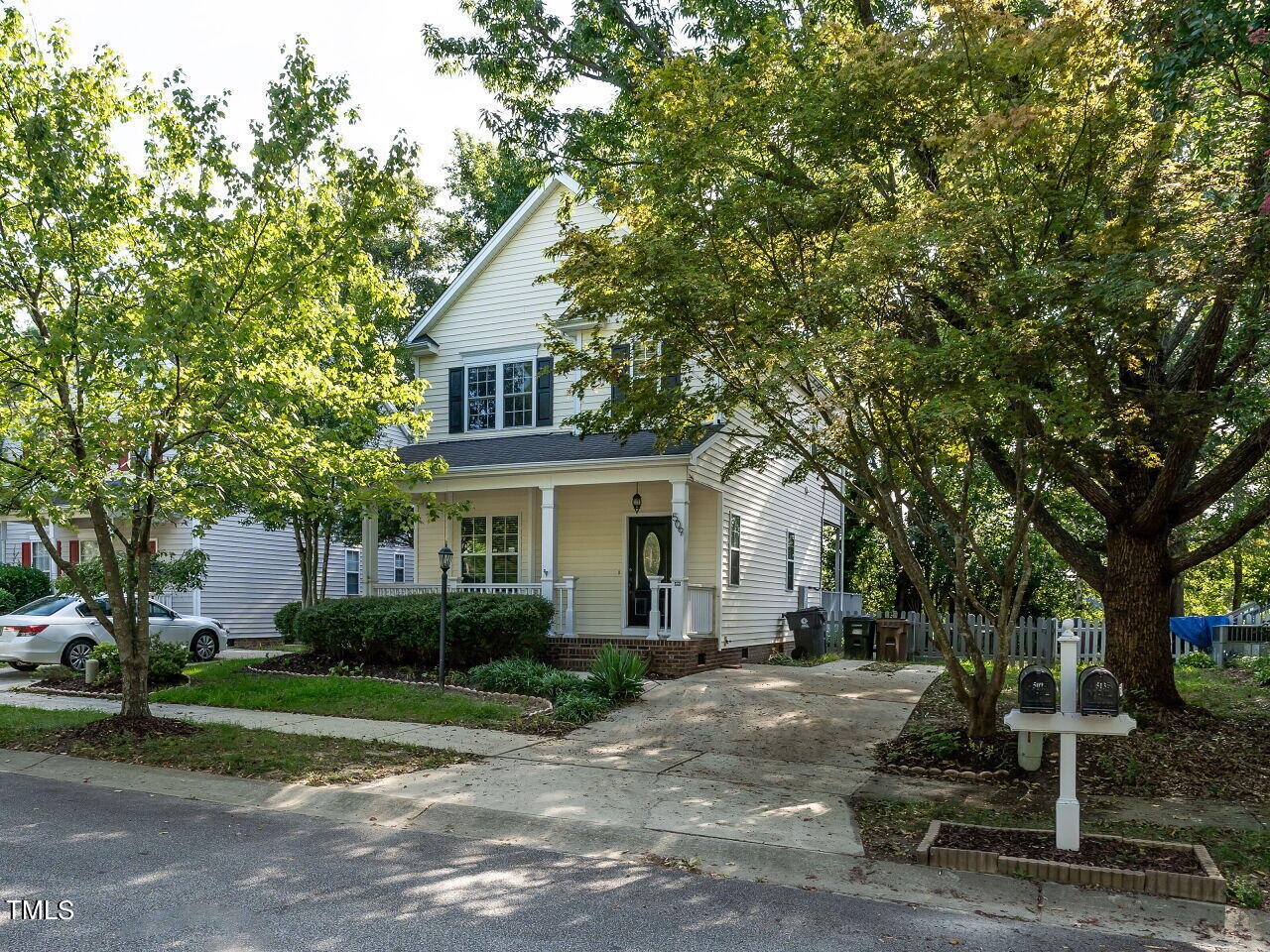 Maple Ave, Holly Springs, NC 27540