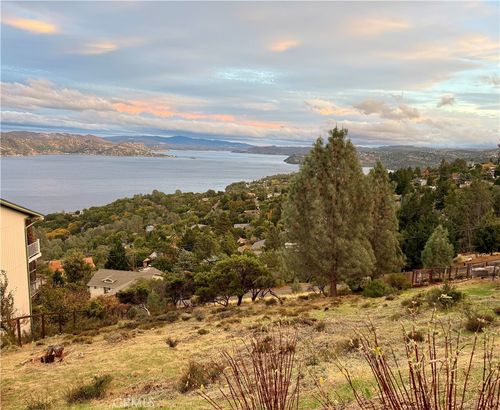 8171 N Heights Dr, Kelseyville, CA, 95451-9039 | Card Image