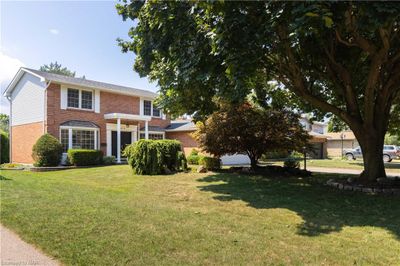 22 Port Master Dr, House other with 3 bedrooms, 2 bathrooms and 6 parking in Saint Catharines ON | Image 3