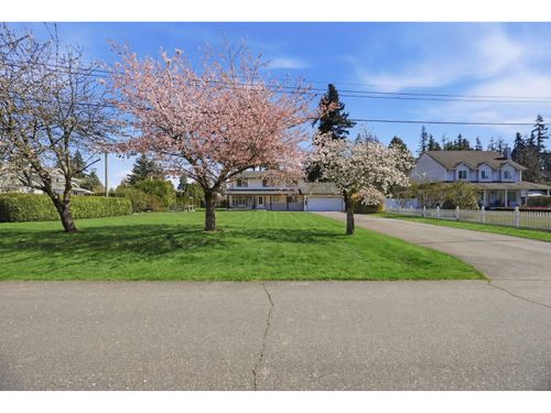 5692 247a Street, Langley, BC, V2Z1H2 | Card Image