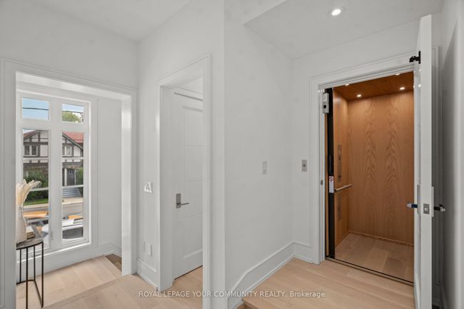 1204 Avenue Rd, House attached with 3 bedrooms, 3 bathrooms and null parking in Toronto ON | Image 7