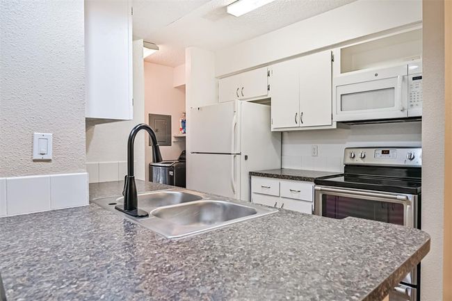 APT-2008 - 260 El Dorado Blvd, Townhouse with 2 bedrooms, 2 bathrooms and null parking in Webster TX | Image 8