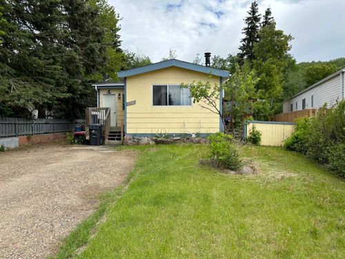 9913 80 Ave, Peace River, AB, T8S1A9 | Card Image