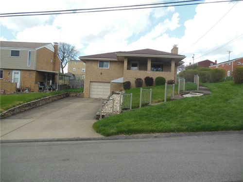 412 Lois Drive, Baldwin Boro, PA, 15236 | Card Image