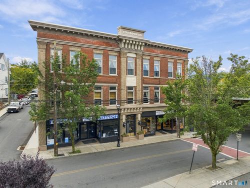 149 Maple Street, Naugatuck, CT, 06770 | Card Image
