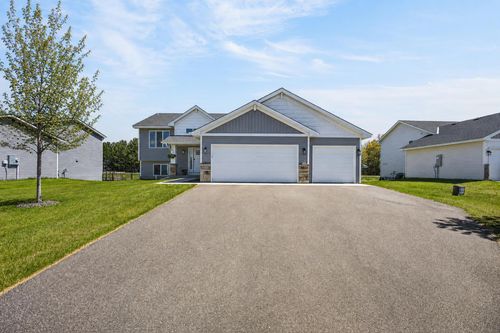 25695 Euclid Ave, Wyoming, MN, 55092 | Card Image