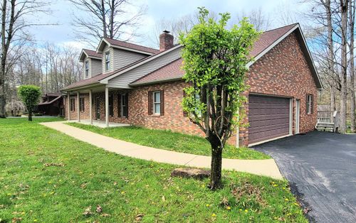 412 Sunset Ln, Morehead, KY, 40351-8868 | Card Image