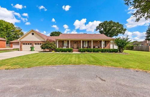 413 Park Ave, Muscle Shoals, AL, 35661-1651 | Card Image