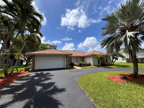 1048 Nw 99th Ave, Plantation, FL, 33322-4813 | Card Image