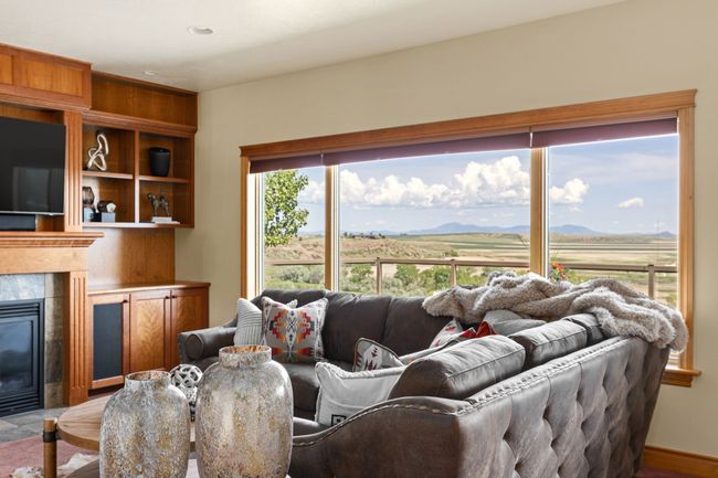 2017 Whispering Ridge Dr, House other with 5 bedrooms, 4 bathrooms and null parking in Great Falls MT | Image 19