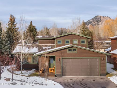 3155 W King Eider Road, Jackson, WY, 83001 | Card Image