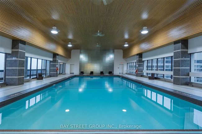 3019 - 33 Harbour Sq, Condo with 1 bedrooms, 1 bathrooms and 1 parking in Toronto ON | Image 12