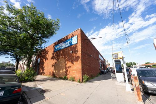 150 Liberty Ave, Jamaica, NY, 11433-1035 | Card Image