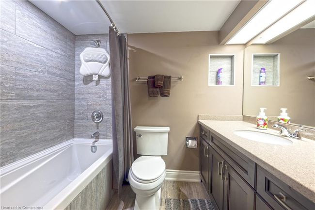 702 - 222 Jackson St W, House attached with 1 bedrooms, 2 bathrooms and 1 parking in Hamilton ON | Image 15