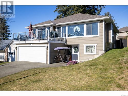 1426 Noel Ave, Comox, BC, V9M3C6 | Card Image