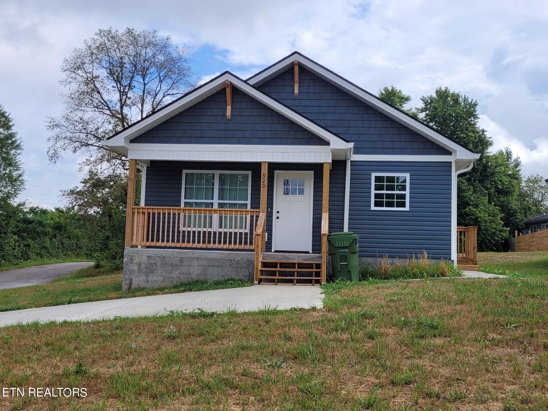 Foch St, Maryville, TN 37801