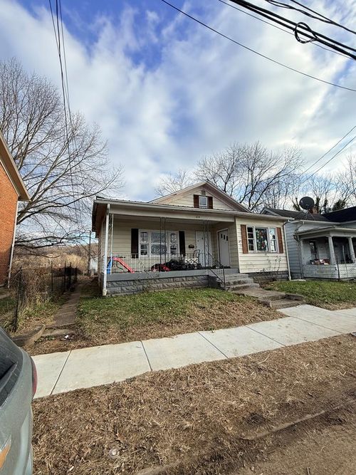 624 S 2nd Ave, Middleport, OH, 45760-1472 | Card Image