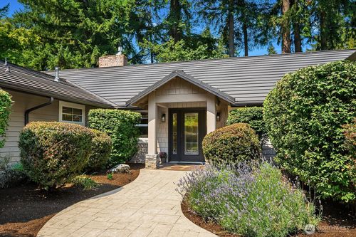 8534 Se 79th Pl, Mercer Island, WA, 98040-5716 | Card Image