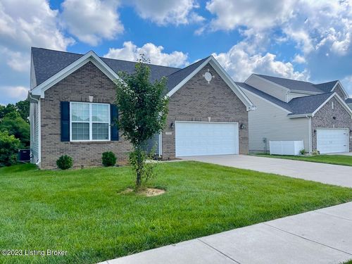 2105 Meadows Edge Ln, Louisville, KY, 40245-4734 | Card Image
