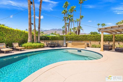 2295 E Park Dr, Palm Springs, CA, 92262-6541 | Card Image