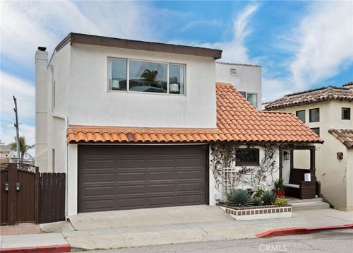 2055 Manhattan Ave, Hermosa Beach, CA, 90254-5112 | Card Image