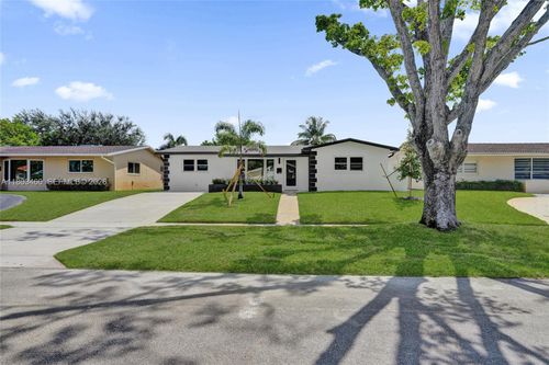 2021 N 53rd Ave, Hollywood, FL, 33021-3923 | Card Image