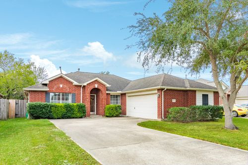 222 Colony Creek Dr, Dickinson, TX, 77539-6353 | Card Image