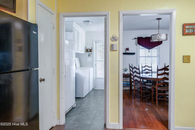 6733 Newon Grove Highway, House other with 3 bedrooms, 2 bathrooms and null parking in Newton Grove NC | Image 15