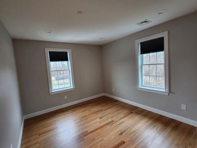 4 - 158 Hayden Rowe St, Condo with 2 bedrooms, 1 bathrooms and 2 parking in Hopkinton MA | Image 10