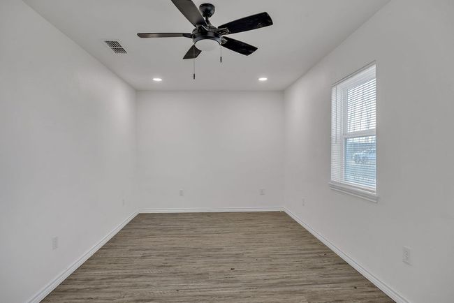 1516 Wood St, House other with 3 bedrooms, 2 bathrooms and 1 parking in Big Spring TX | Image 14