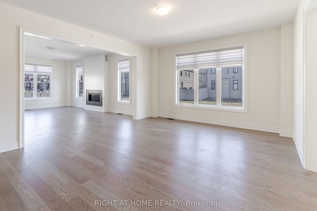 126 Settlers Crescent, House other with 4 bedrooms, 5 bathrooms and 4 parking in Bradford West Gwillimbury ON | Image 13