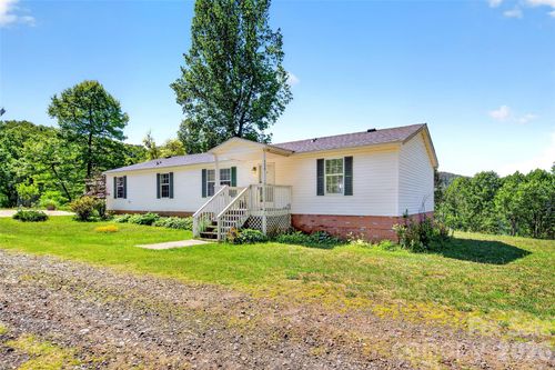 298 Wolf Xing, Bakersville, NC, 28705-9416 | Card Image