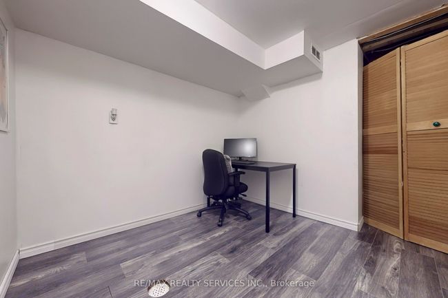 37 - 960 Glen St, Condo with 3 bedrooms, 2 bathrooms and 1 parking in Oshawa ON | Image 22