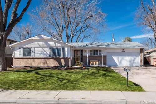 2945 S Teller St, Denver, CO, 80227-3564 | Card Image