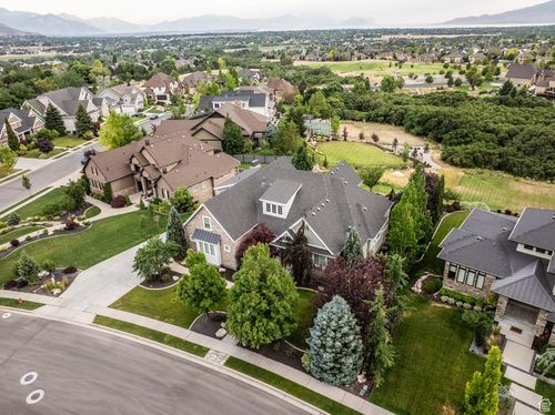5843 Wildflower Ln, Highland, UT, 84003-8935 | Card Image