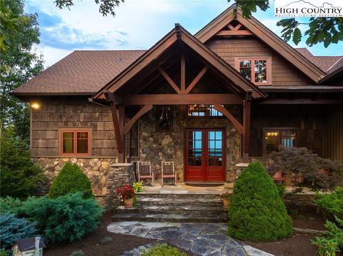 5212 Reynolds Pkwy, Boone, NC, 28607-5890 | Card Image