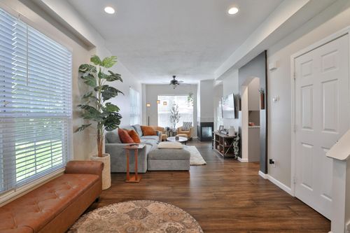 2670 Village Pier Ln, Hilliard, OH, 43026-7902 | Card Image