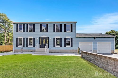 12 Dugans Grv, MILLSTONE TOWNSHIP, NJ, 08535-8014 | Card Image