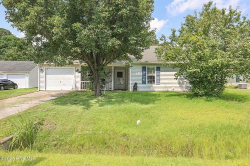 302 Paddock Pl, Jacksonville, NC, 28546-9402 | Card Image