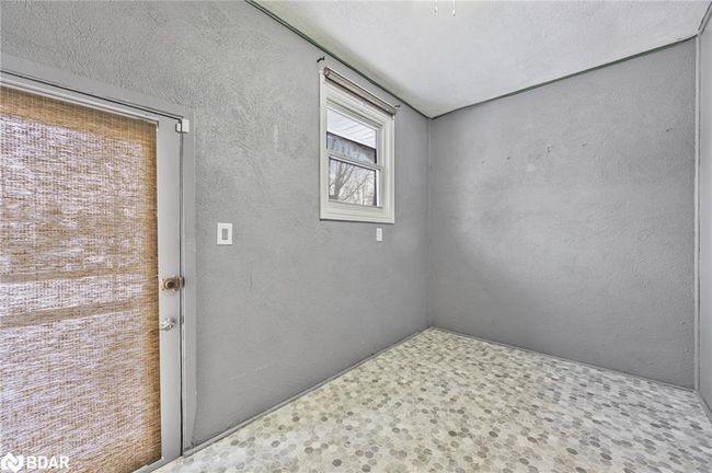 239 Warnica Rd, House other with 5 bedrooms, 2 bathrooms and 6 parking in Barrie ON | Image 18