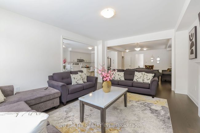 111 Walker Rd W, House other with 5 bedrooms, 4 bathrooms and 4 parking in Caledon ON | Image 16