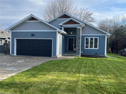 2151 Queen St E, Sault Ste. Marie, ON, P6A5T6 | Card Image