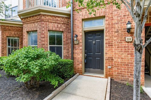 22 Victorian Gate Way, Columbus, OH, 43215-1675 | Card Image