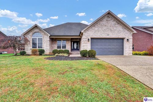 421 E Woodlake Cir, Mount Washington, KY, 40047-6178 | Card Image