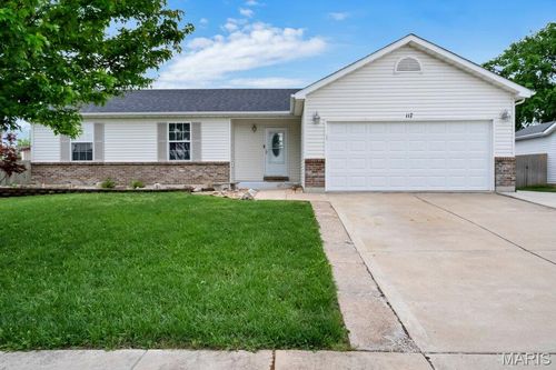 117 Hickory Trails Dr, Wright City, MO, 63390-3266 | Card Image