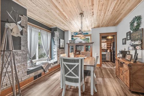 114 S Grand Avenue, Waukesha, WI, 53186 | Card Image