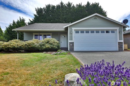 4880 Harbor Hills Dr, Freeland, WA, 98249-9202 | Card Image