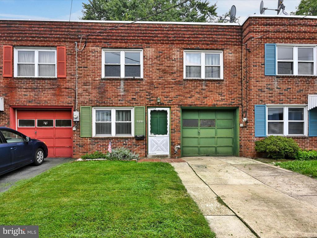Plum St, Lancaster, PA 17602